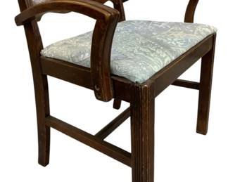 2028 - Vintage Decor Vanity Seat w/ Arms & Back 27 x 24 x 16
