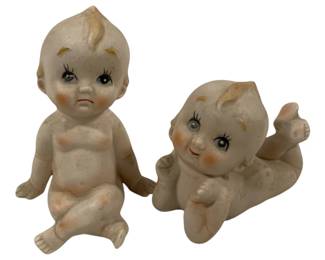 902 - Pair Ceramic Piano Babies 4 x 3
