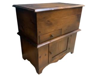 2545 - Vintage New England Lift Top Commode 28 x 29 x 17
