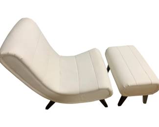 2539 - Swoop Chair w/ Ottoman chair 36 x 26 x 36
