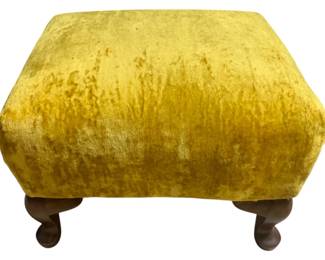 2546 - Queen Anne Vintage Ottoman 13 x 18 x 16
