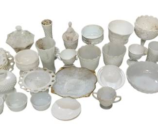1216 - Group Vintage Milk Glass
