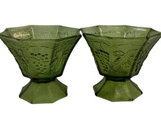 792 - 2 Anchor Hocking Vintage Green Ftd Bowls 5"
