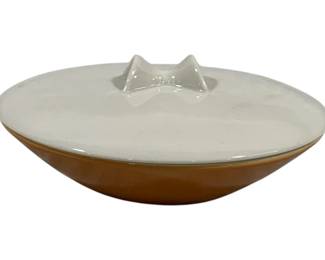 1332 - Informal Iroquois Ben Seibel Covered Dish 8" Round

