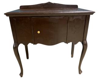 2502 - Queen Anne Server w/ Backsplash 38 x 36 x 18
