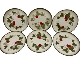 1440 - 6 Metlox Strawberry 10.5" Dinner Plates
