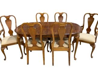 2372 - Lane Queen Anne 7 Piece Dining Set table - 29 x 65 x 42.5 with 2 leaves - 42.5 x 18 each chairs 40 x 21 x 21

