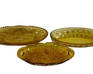 1029 - 3 Vintage Amber Glass Trays
