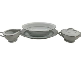 1132 - 4 pc Noritake China
