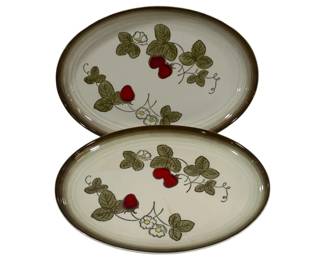 1438 - 2 Metlox California Strawberry Oval Platters 8 x 11
