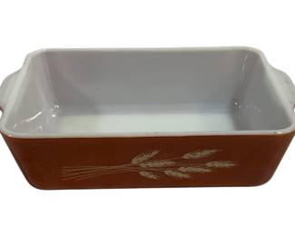 692 - Pyrex Autumn Harvest Baking Dish 3 x 7 x 10
