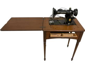 2023 - Vintage Singer Sewing Table w/ Machine 31 x 24 x 17 used, untested, as-is electric/electronic/mechanical item -no guarantee all components are present
