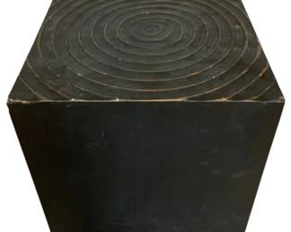 2471 - Cube Table 18 x 16 x 16

