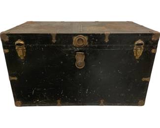 2053 - Vintage Flat Top Trunk 21 x 36 x 20
