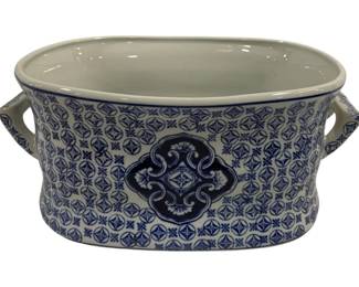 1488 - Blue & White Large Tub 9 x 19 x 13
