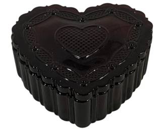 1411 - Avon Ruby Red Cape Cod Heart Box 1.75 x 4 x 4
