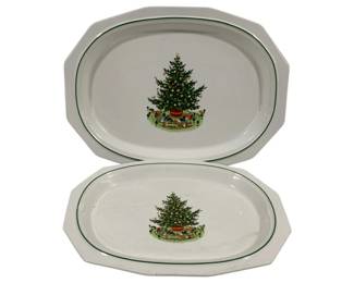 899 - 2 Pfaltzgraff Christmas Platters 14x11, 16x12 Loss on back
