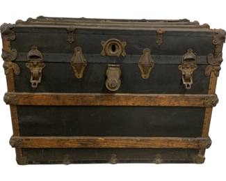 2051 - Vintage Flat Top Trunk 24 x 32 x 20
