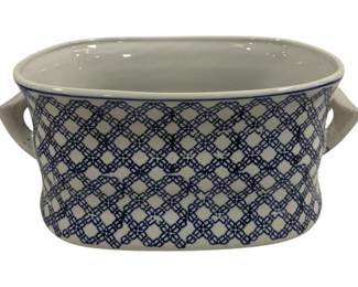 1492 - Blue & White Large Tub 9 x 19 x 13
