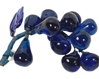 1622 - Vintage Cobalt Blue Glass Grapes 8 x 7
