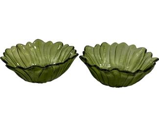 549 - 2 Indiana Glass Green Lily Pons Bowls 7"

