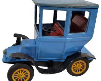 1466 - Vintage Tin Litho Friction Car - 5 x 4 x 2
