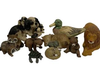 1012 - 9 Animal Figurines
