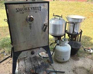 006 805 Smoke Vault