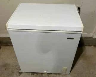 417 Idylis Deep Freezer