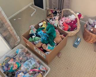 almost every kind of beanie baby