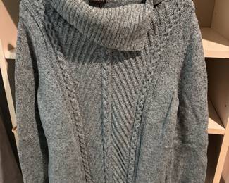 Talbots Grey Split Neck Cable Knit Sweater – Size Large