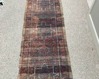 Persian Style Runner Rug – 2' x 7.5'