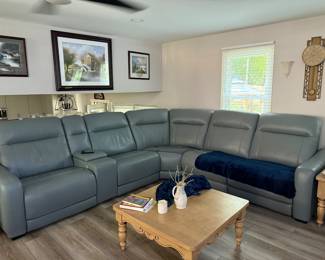 Power sectional sofa