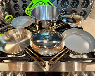 Great Jones 7 piece cookware set