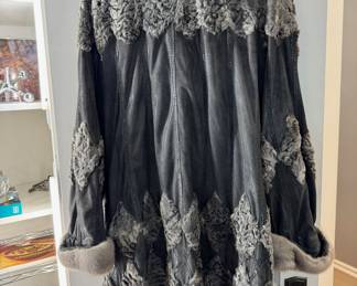 Vintage mink/sheep/snake skin coat in excellent vintage condition!