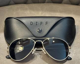New DIFF aviator sunglasses