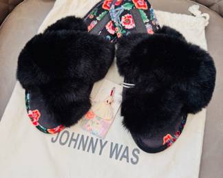 New With Tags Johnny Was Ardell faux fur slippers, Size 8
