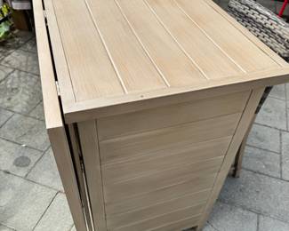 5-piece outdoor dining set that folds down for space saving storage
