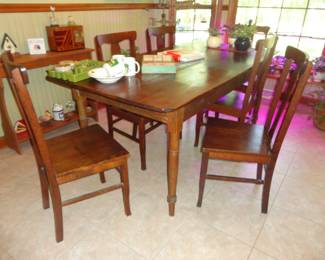 Beautiful Farm House Table