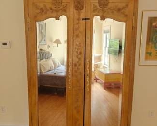 218	Carved French Provincial Mirrored Armoire	52x18x92
