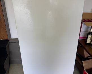Stand up freezer