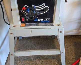 Closeup Delta table saw