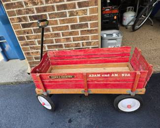 Radio Flyer Town & Country wagon