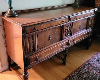 Side Board