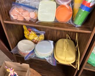 Assorted Tupperware Items