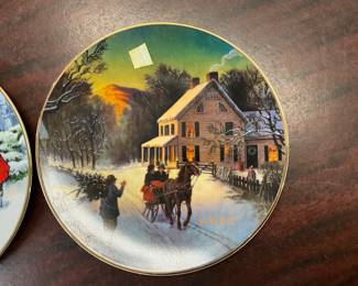1988 Avon Christmas Plate "Home For The Holidays"