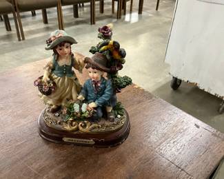 Meerchi Figurine