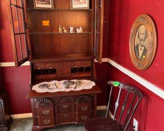 Antique's on the Wall, in Chairs , and on Lace. Ladies Antiques Mirror, Comb and Brush set