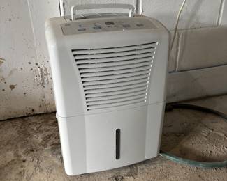 Dehumidifier 