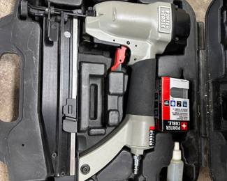 Pneumatic staple gun